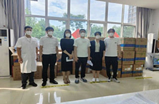 守望相助 風(fēng)雨共擔(dān)！燕達(dá)醫(yī)院捐贈(zèng)防疫物資助力社區(qū)疫情防控